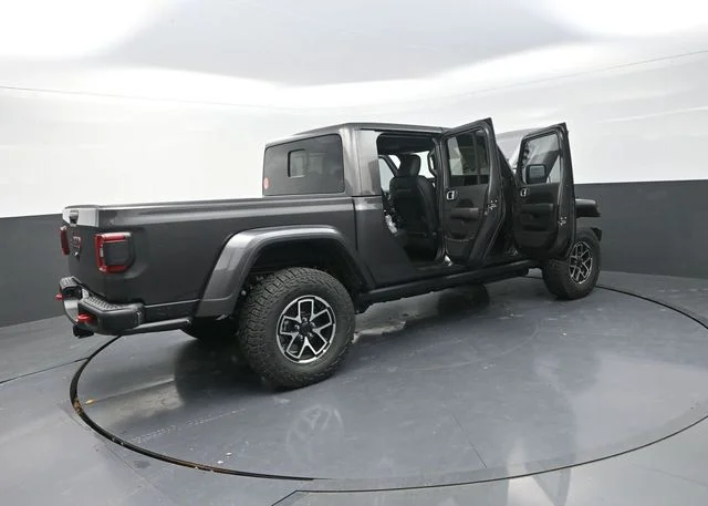 New 2026 Granite Crystal Metallic Clear-Coat Exterior Paint Jeep Rubicon X image 36