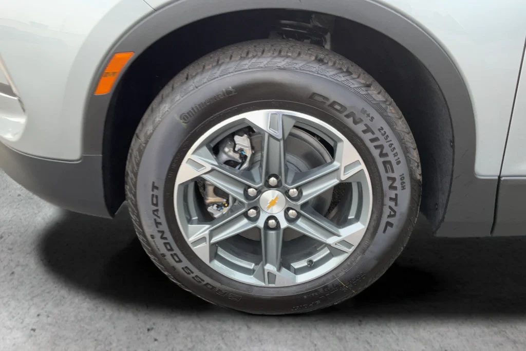 New 2026 Sterling Gray Metallic Chevrolet 2LT image 20