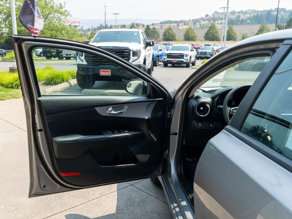 Used 2023 Gray Kia LXS image 15