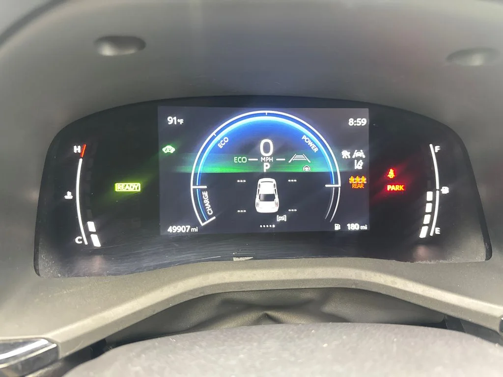 Used 2025 White Toyota LE image 60