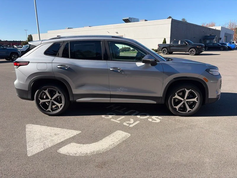 New 2027 Silver Volkswagen SE image 2