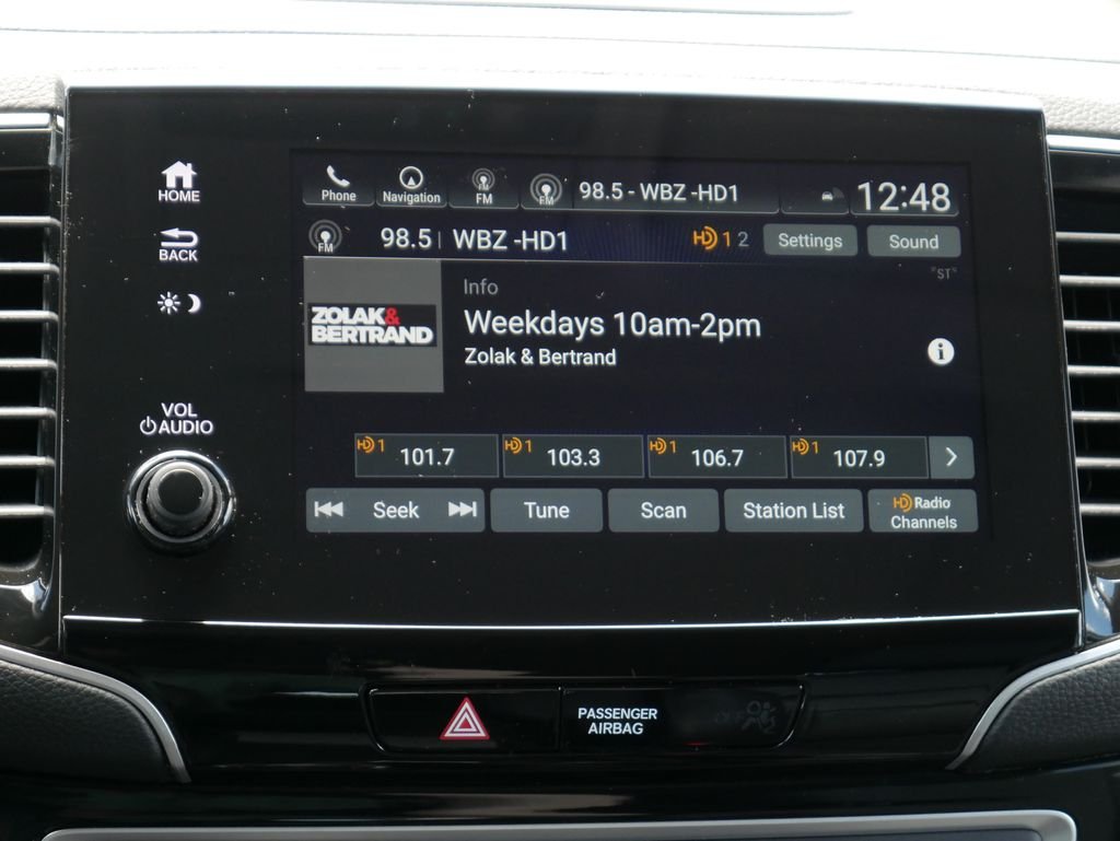 Used 2022 White Honda Touring image 23