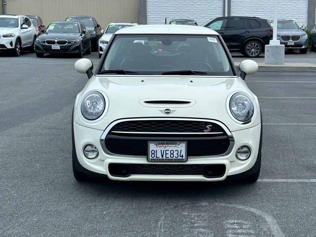 Used 2019 Pepper White MINI Classic image 8