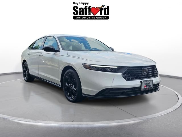 Used 2025  Honda SE image 3