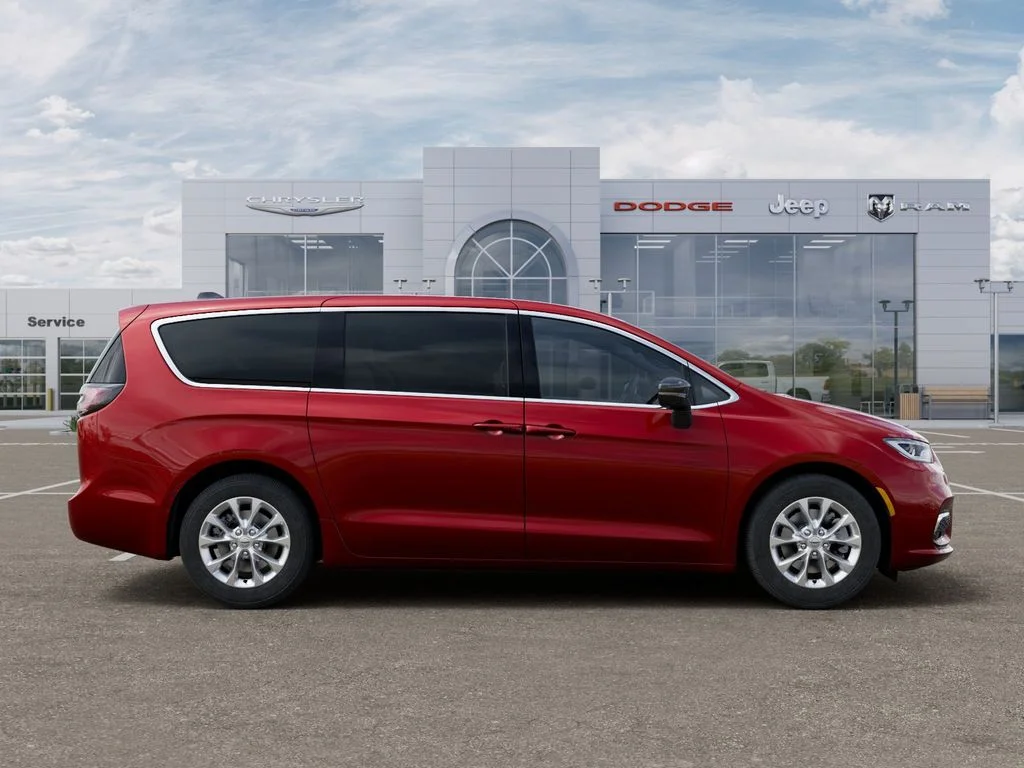 New 2026 Red Hot Pearl-Coat Exterior Paint Chrysler Select image 22
