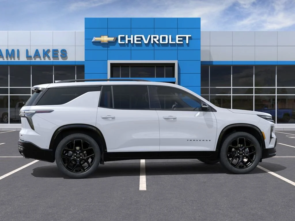 New 2026 Polar White Tricoat Chevrolet RS image 5