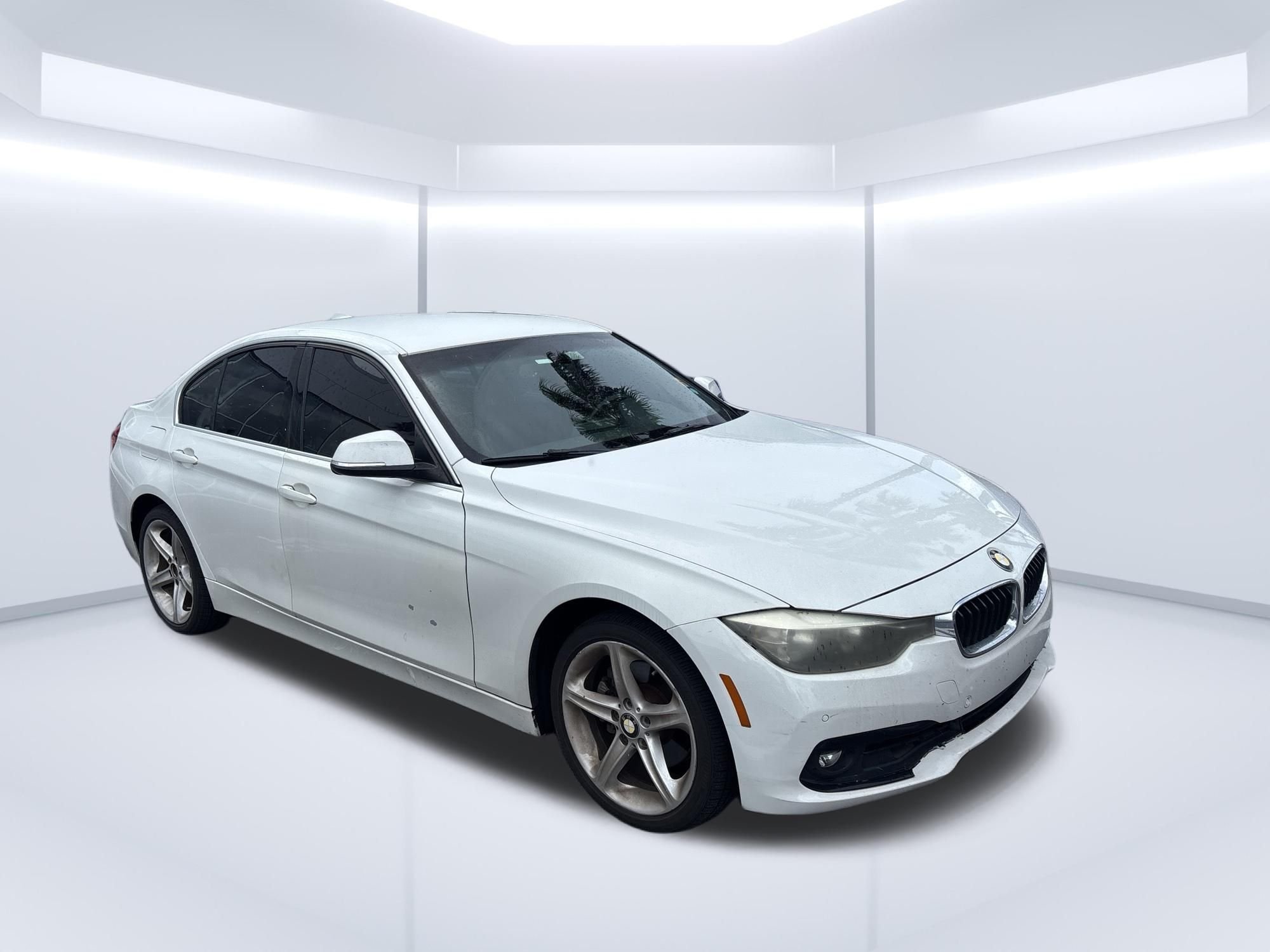 2017 BMW 3 Series 330i RWD photo