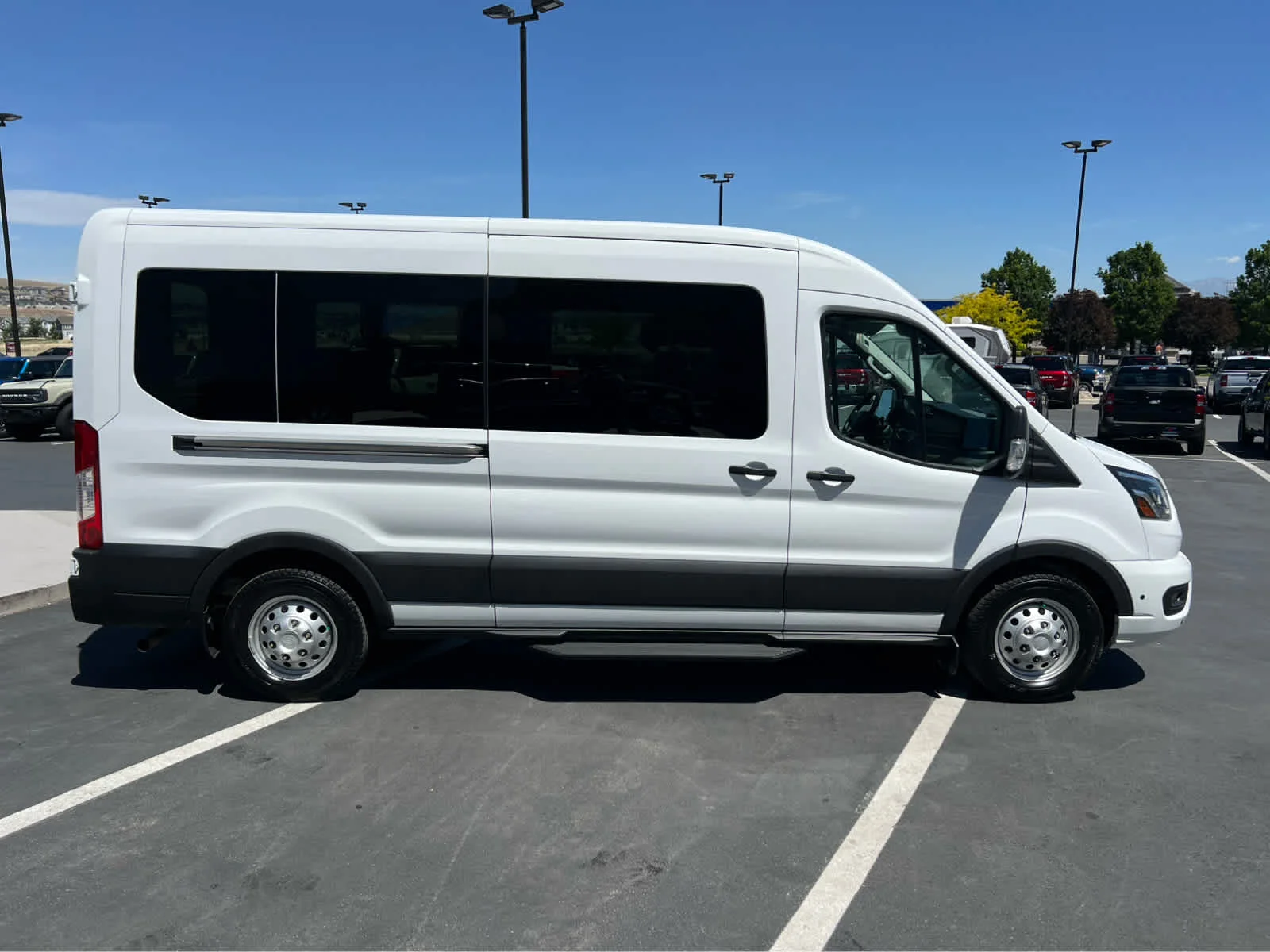 2025 Ford Transit Passenger Van XLT - Photo 6