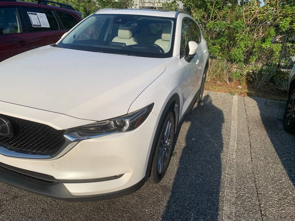 Used 2020 White Mazda Grand Touring image 2