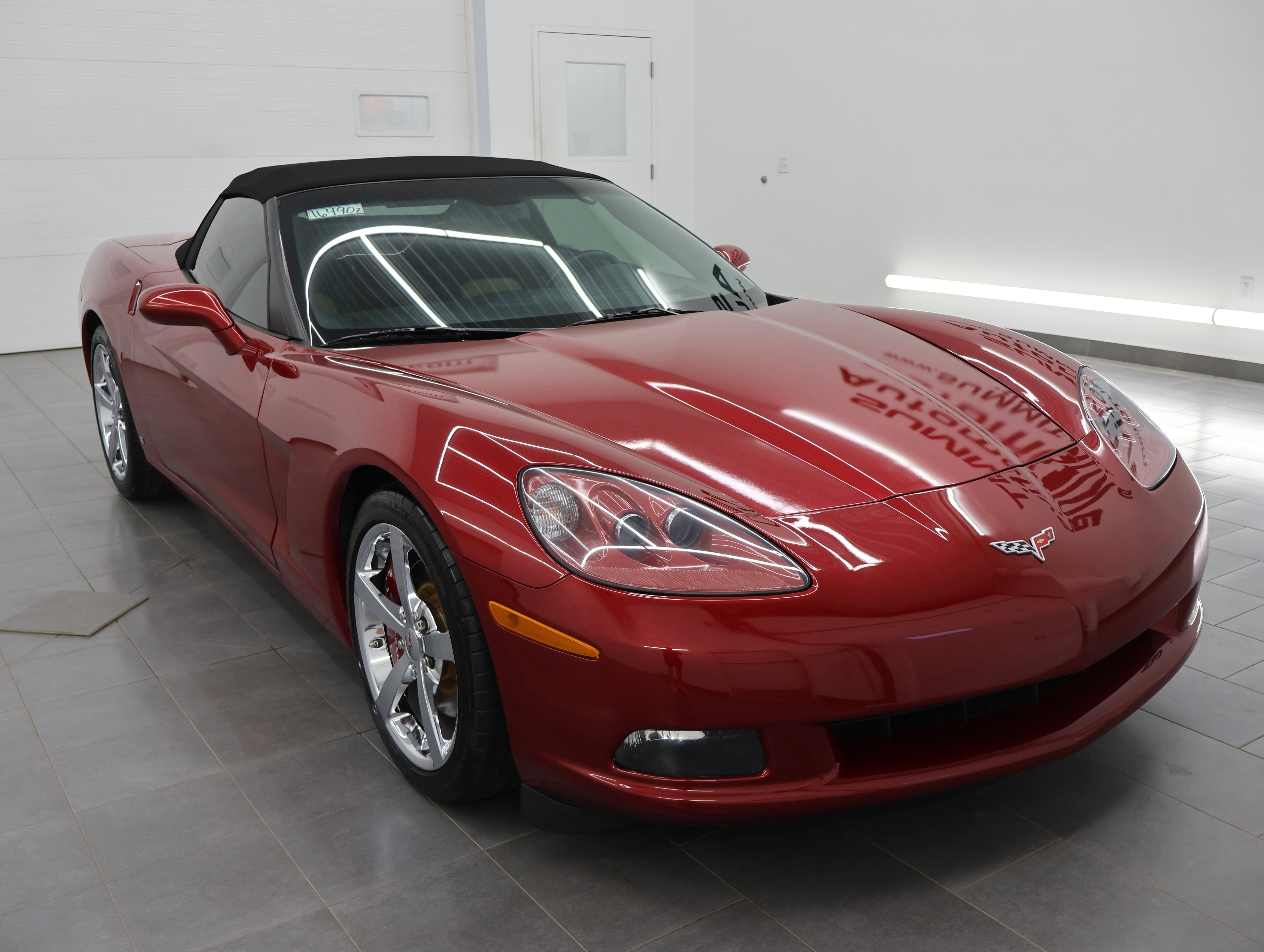 Used 2008 Crystal Red Metallic Tintcoat Chevrolet Convertible: 3LT-POWER TOP CONVERTIBLE-AUTO-HEATED LEATHER-MICHELIN TIRES image 40