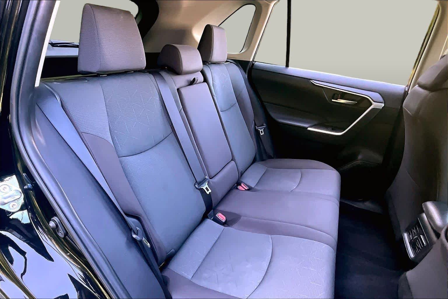 Used 2025 Midnight Black Metallic Toyota XLE image 21