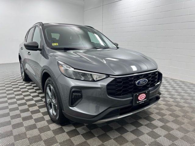 Used 2025 Gray Ford ST-Line image 1