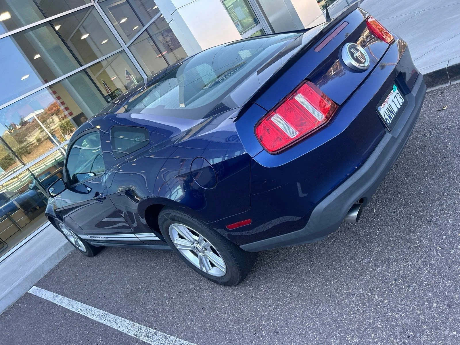 Used 2012 Kona Blue Metallic Ford V6 image 10