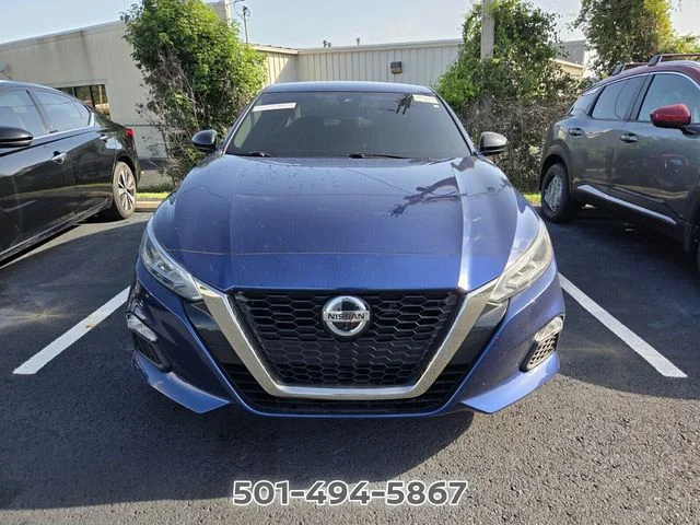 Used 2022 Blue Nissan 2.5 SR image 2