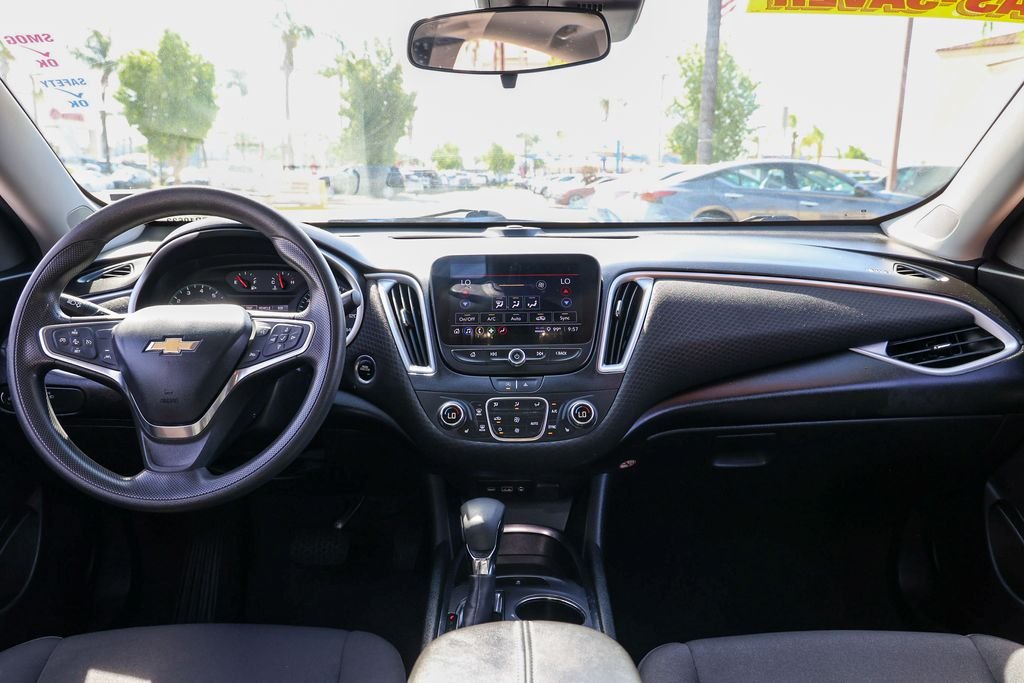 Used 2023 White Chevrolet LT image 21