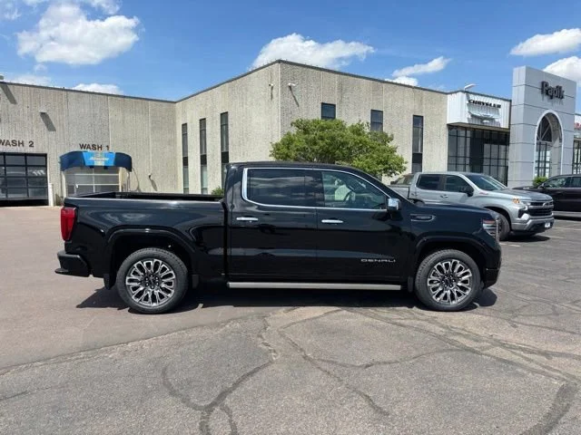 2024 GMC Sierra 4WD Crew Cab Short Box Denali Ultimate's photo
