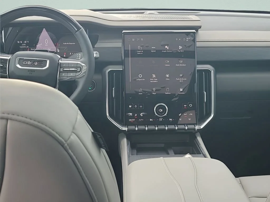 New 2026 Glacier White Tricoat GMC Elevation image 28