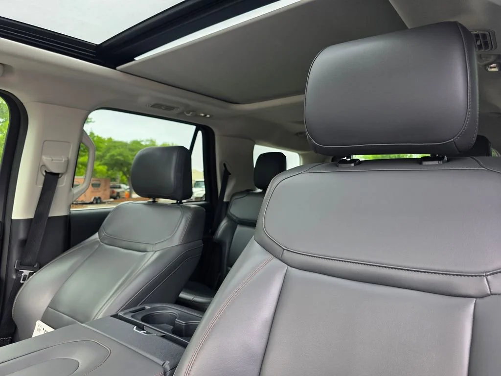 Used 2025  Ford Active image 13