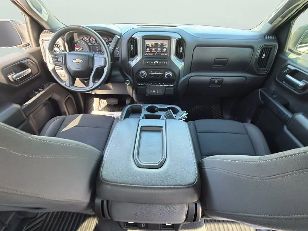 Used 2024 Summit White Chevrolet Custom image 32