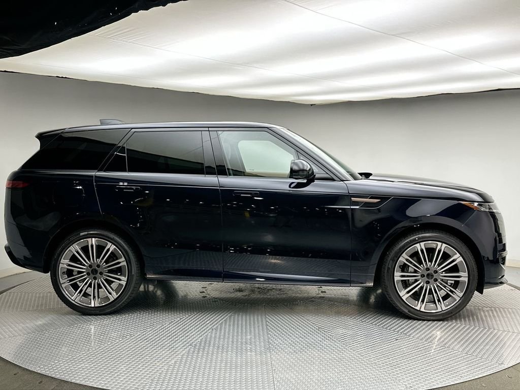 New 2026 Constellation Blue Ultra Metallic Gloss Land Rover Dynamic SE image 4