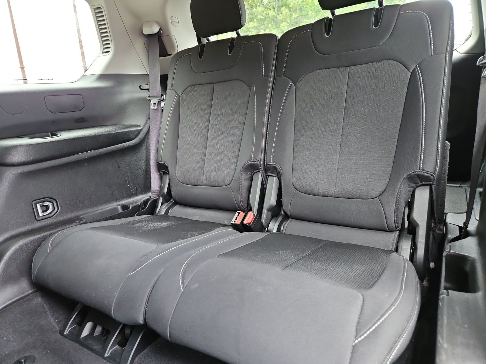Used 2023 Gray Jeep Laredo image 20