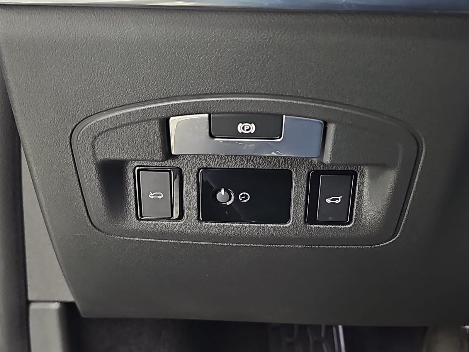 Used 2020 White Jaguar S image 26