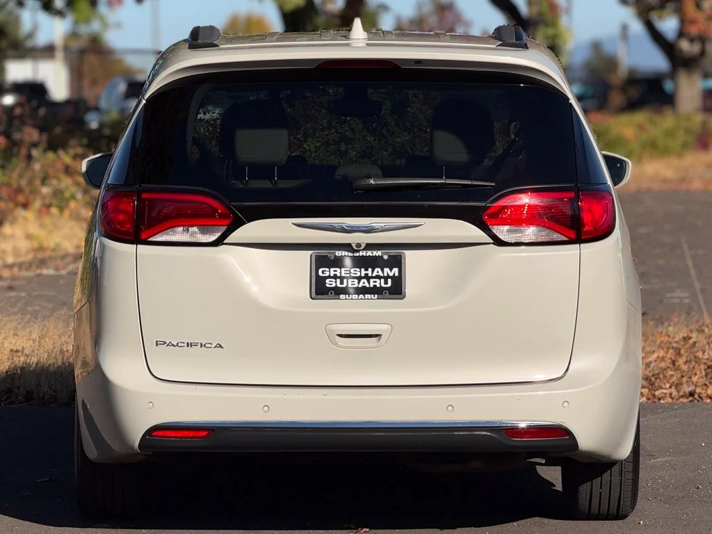 Used 2017 Tusk White Chrysler Touring L image 6