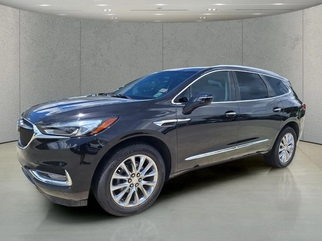 Used 2021 Black Buick Essence image 9