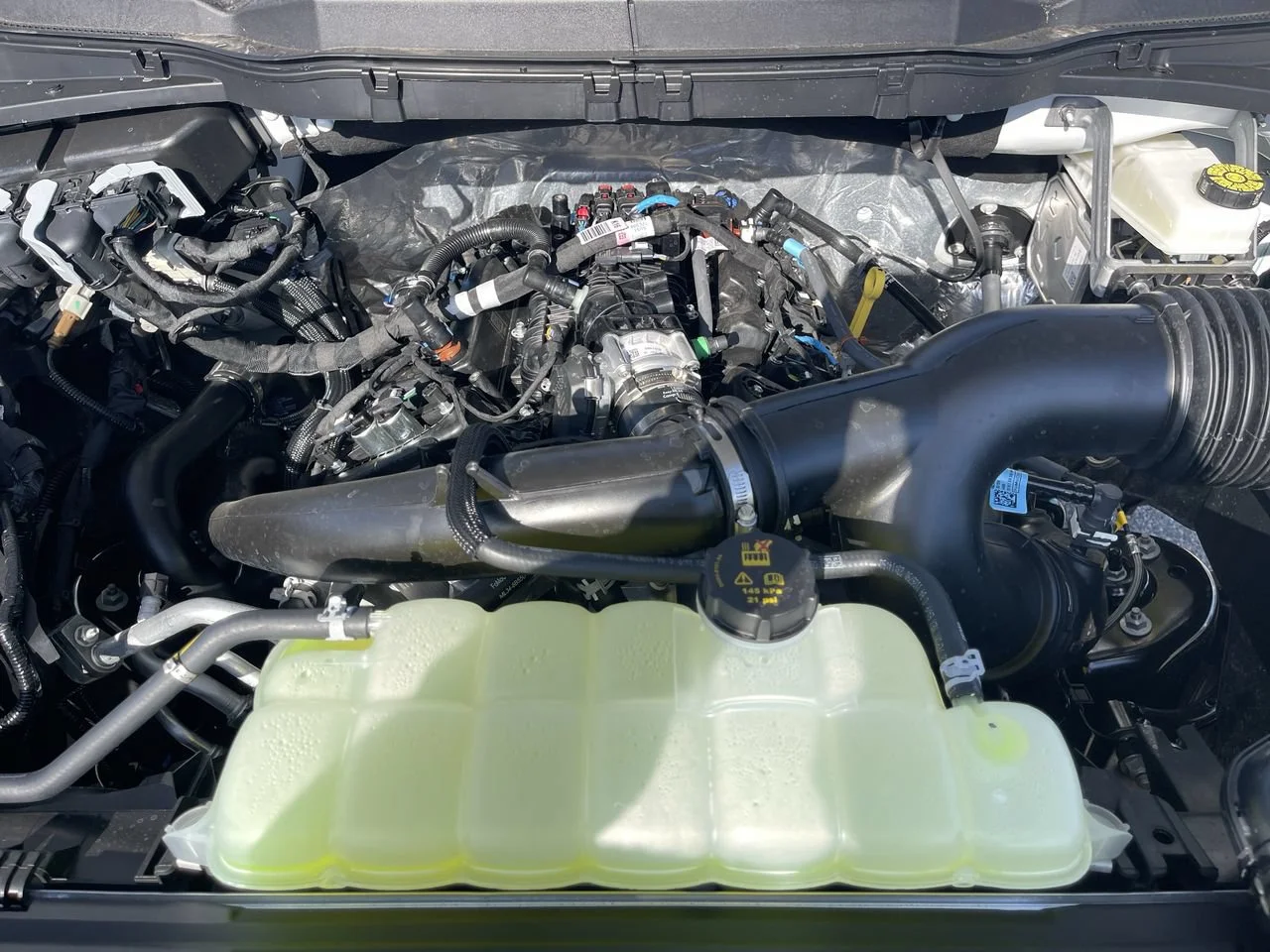 New 2026 Oxford White Ford XL image 28