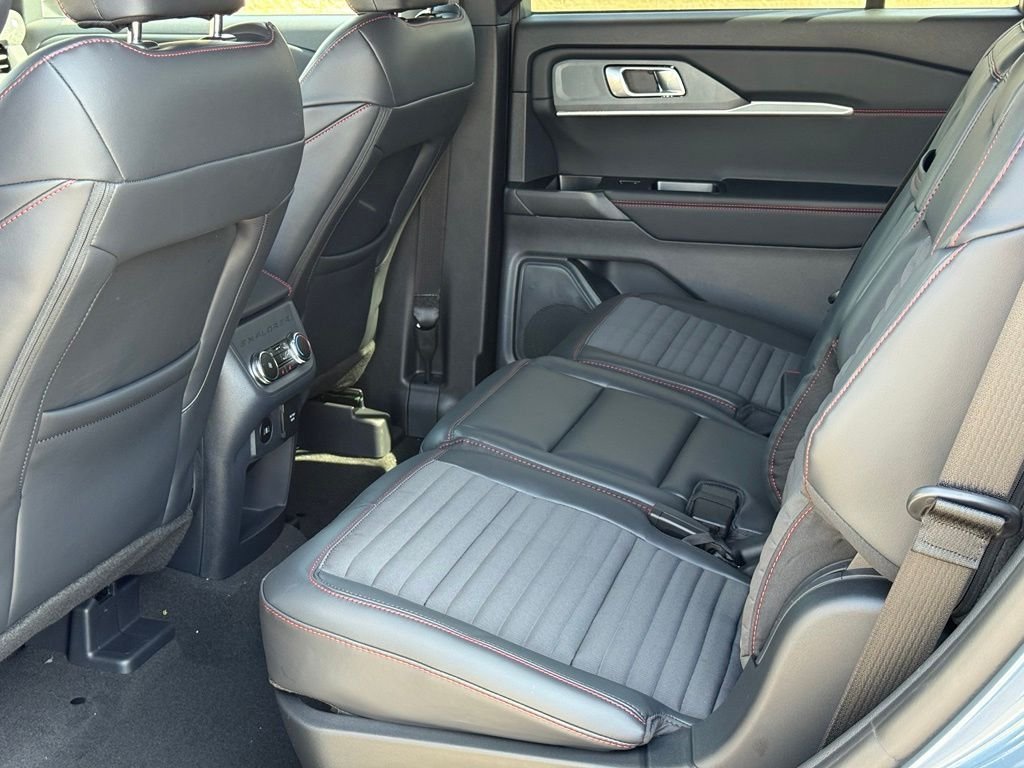 New 2027 Vapor Blue Metallic Ford ST-Line image 8