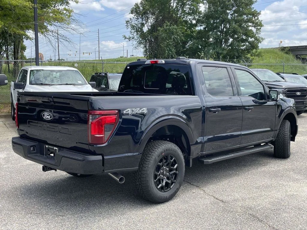 New 2026 Antimatter Blue Metallic Ford XLT image 3