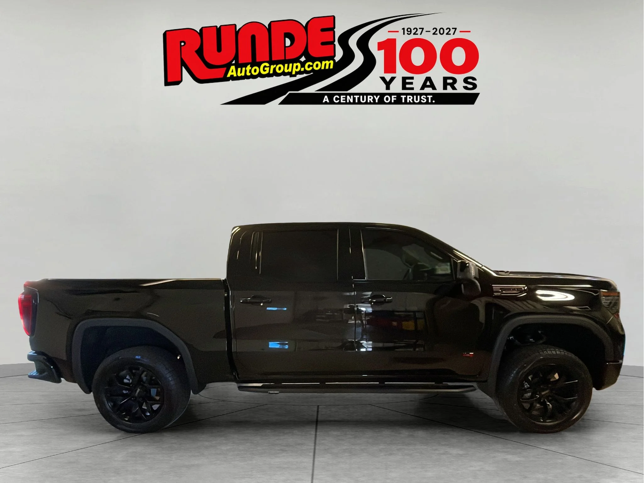 Used 2026 Onyx Black GMC AT4 image 6