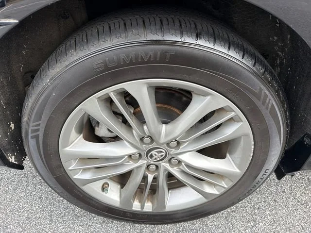 Used 2017 Black Toyota SE image 17