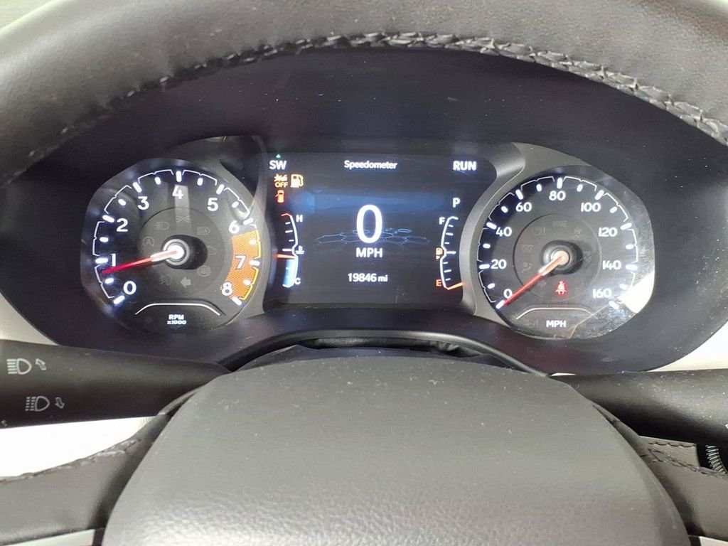 Used 2024 Silver Jeep Limited image 20