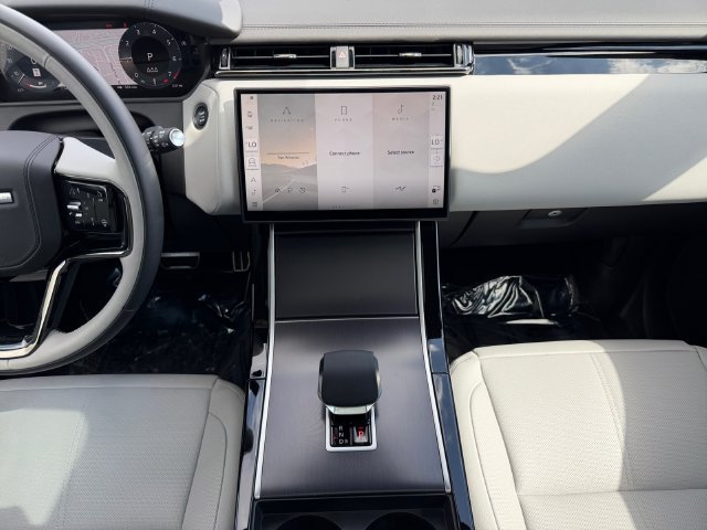 Used 2026 Gray Land Rover Dynamic SE image 15