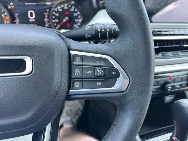 Used 2025 White Jeep Limited image 20