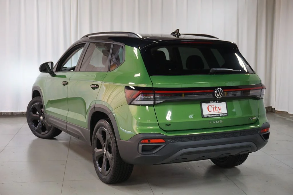 New 2026 Green Volkswagen 1.5T SE Black image 7