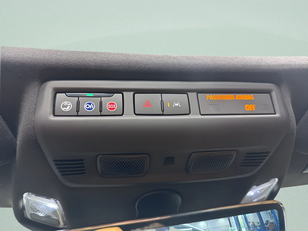 2024 Chevrolet Corvette 3LT - Photo 12