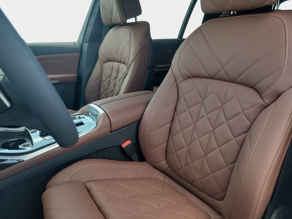 New 2027 Mineral White Metallic BMW xDrive40i image 12