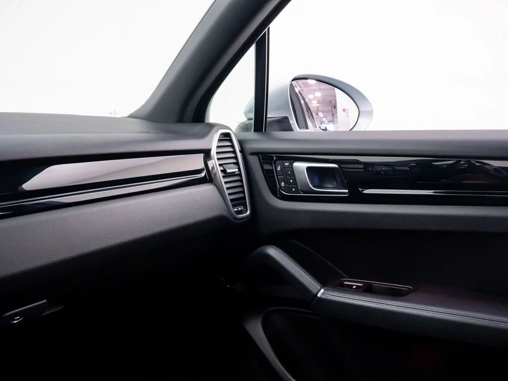 2023 Porsche Cayenne Base - Photo 33