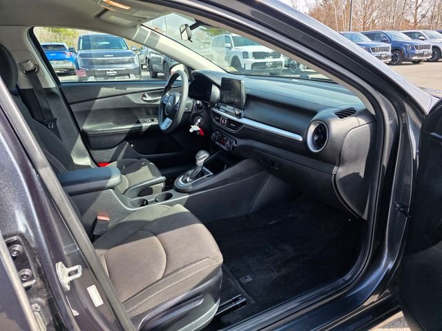 Used 2019 Gray Kia LXS image 11