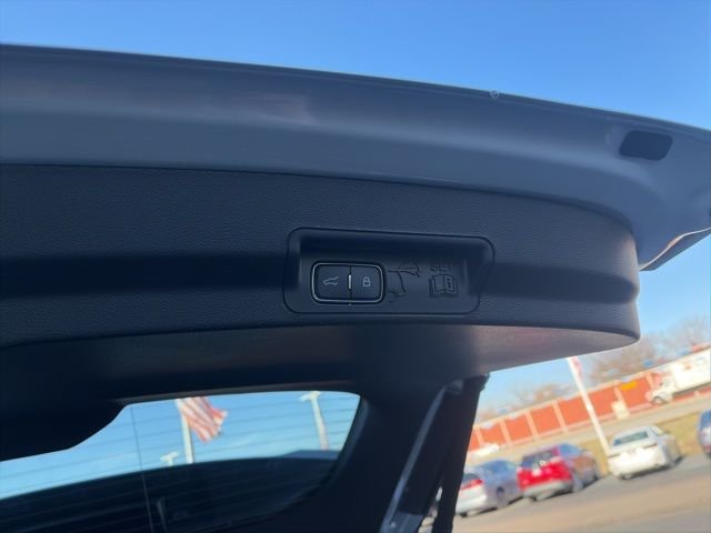 New 2026 Space White Metallic Ford Tremor® image 13