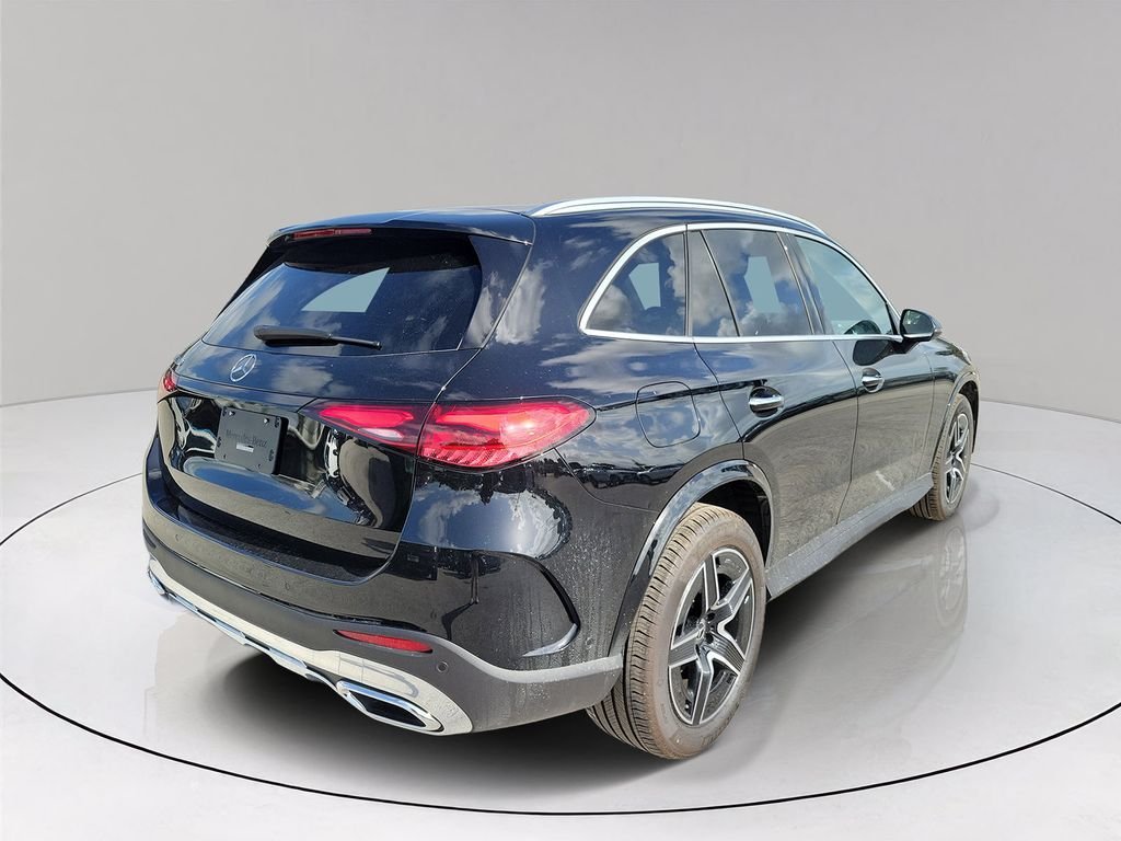 New 2026 Black Mercedes-Benz GLC 300 image 6