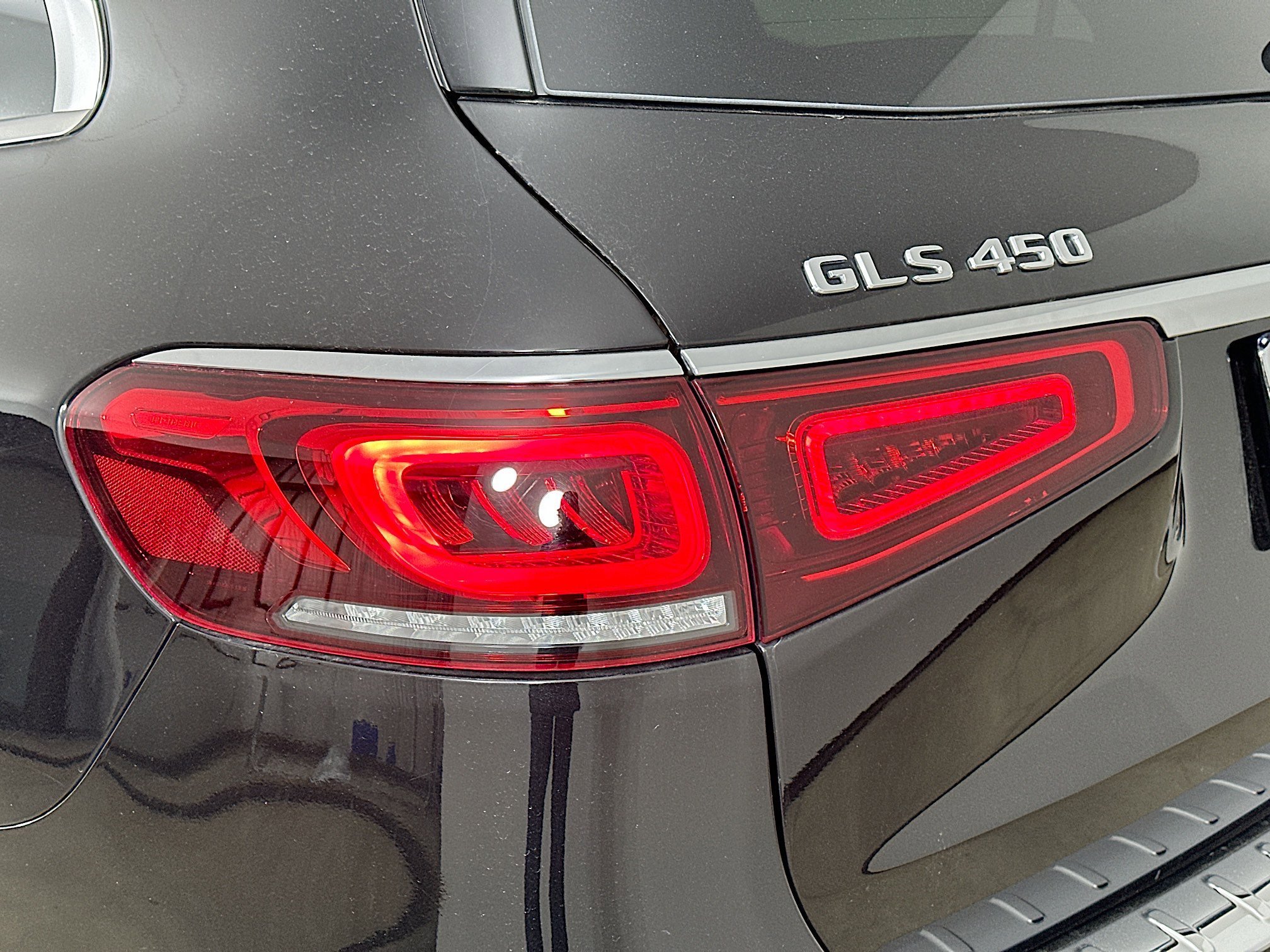 Used 2022 Obsidian Black Metallic Mercedes-Benz GLS 450 image 42