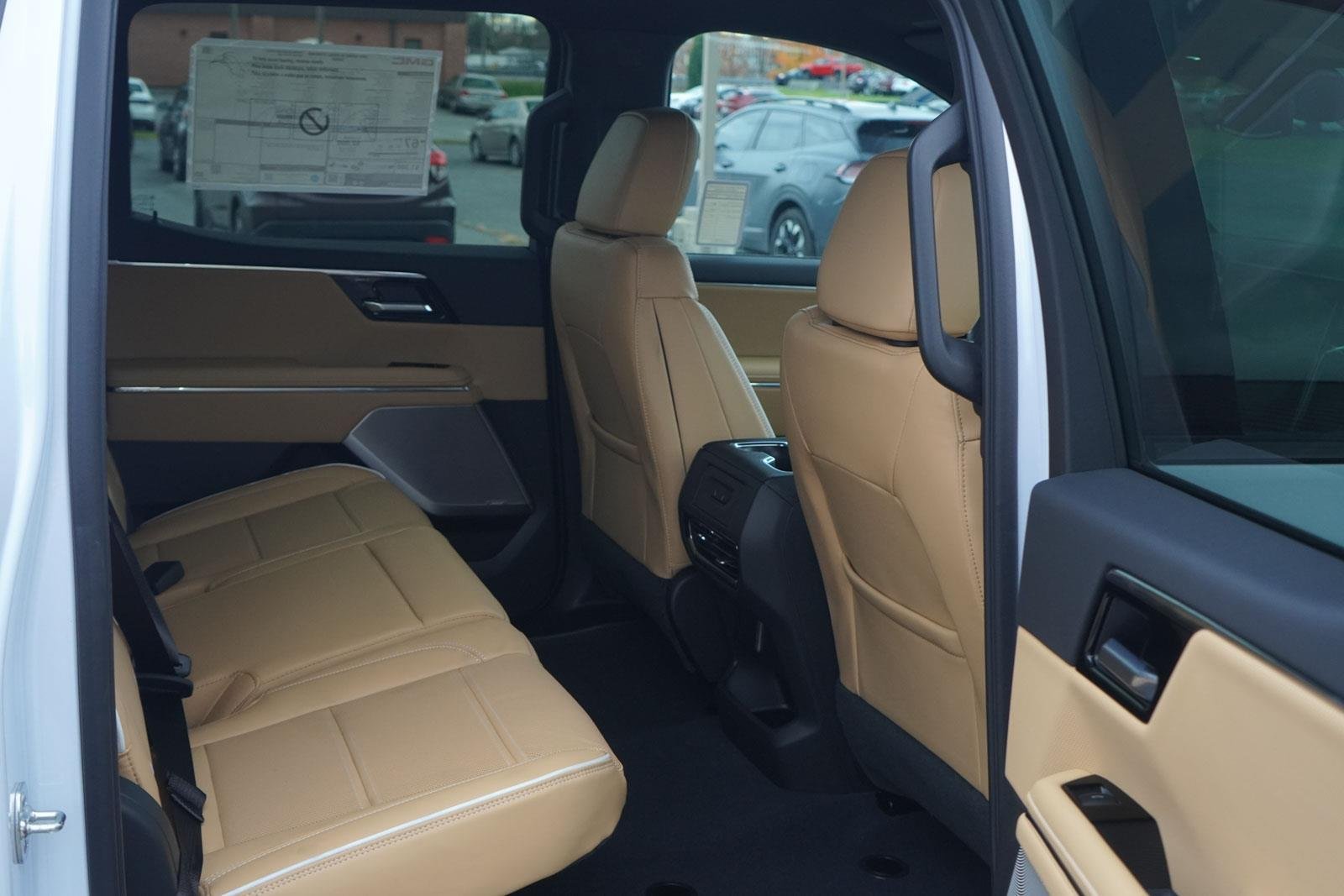 New 2026 Glacier White Tricoat GMC Denali Standard Range image 29