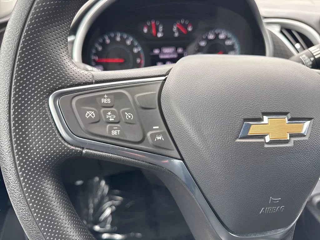 Used 2024 White Chevrolet LT image 15