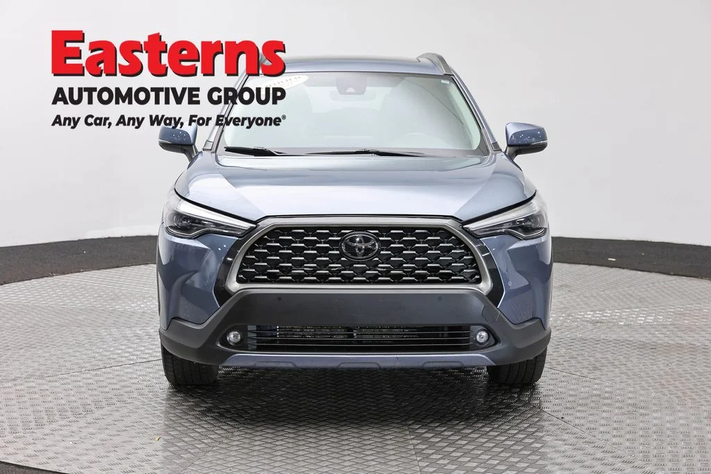 Used 2022 Gray Toyota XLE image 2