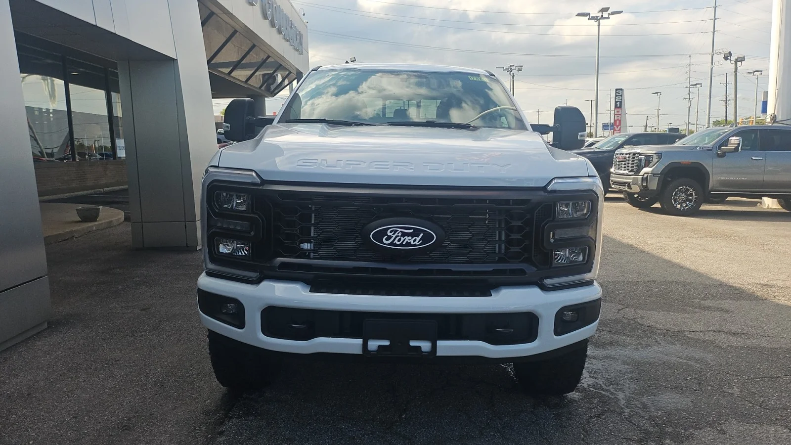 New 2027 Oxford White Ford XL 4WD image 7