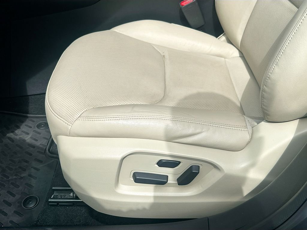 Used 2020 Machine Gray Metallic Mazda Touring image 21
