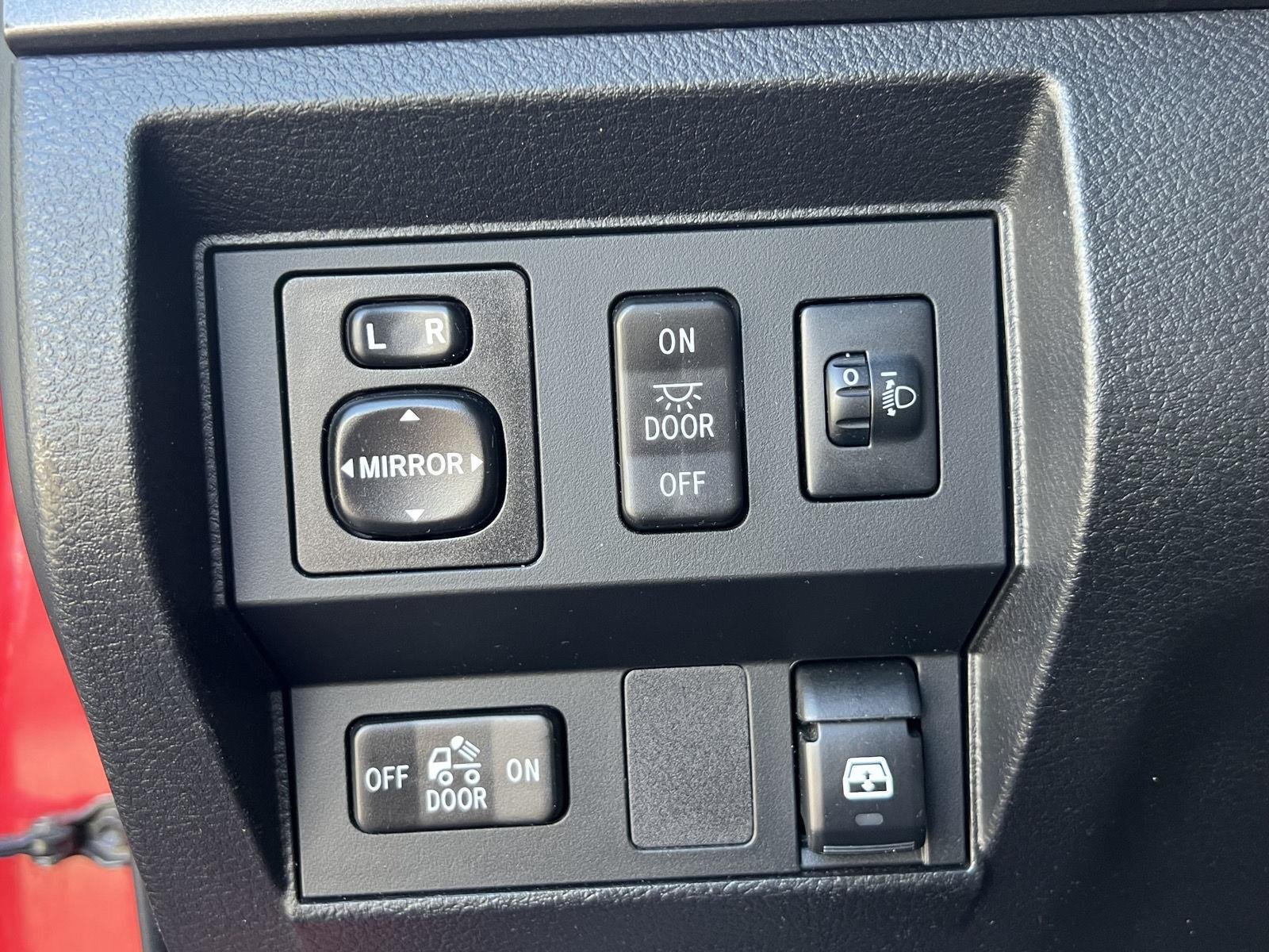 2014 Toyota Tundra SR5 - Photo 27